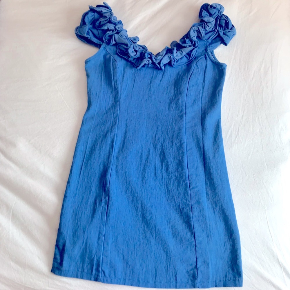 Adorable Mini Dress with Ruffled Collar and Capped Sleeves